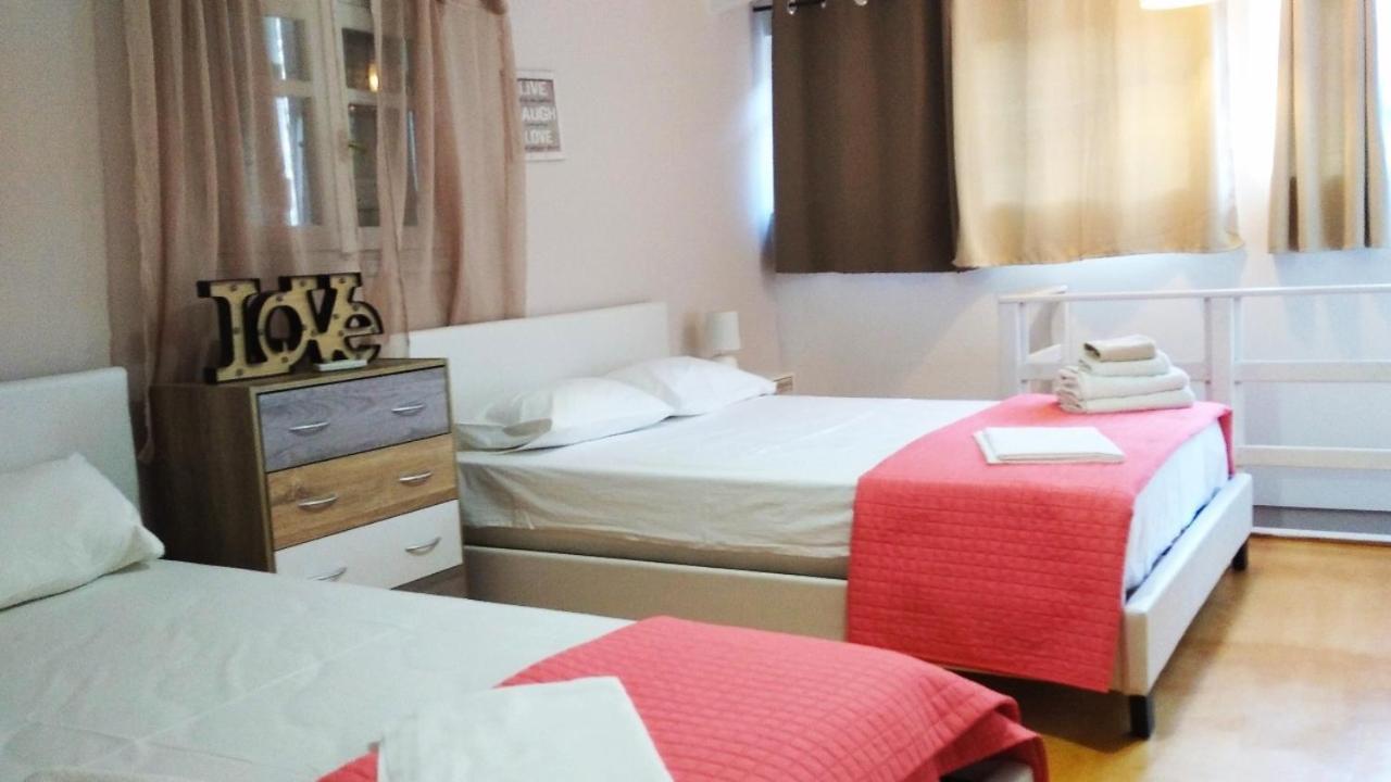 "Villa Kanavos" Apts マタラ エクステリア 写真