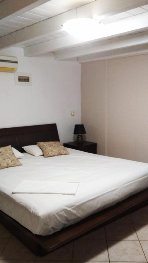 "Villa Kanavos" Apts マタラ エクステリア 写真