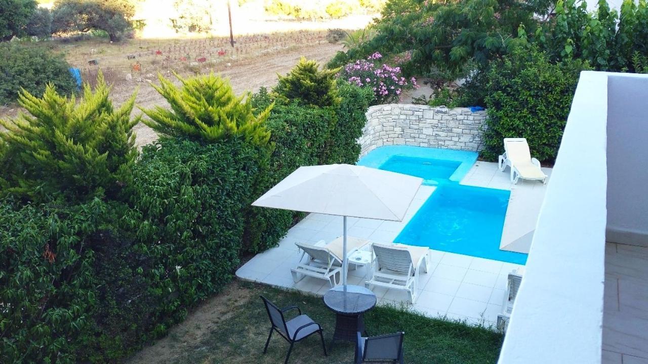 "Villa Kanavos" Apts マタラ エクステリア 写真