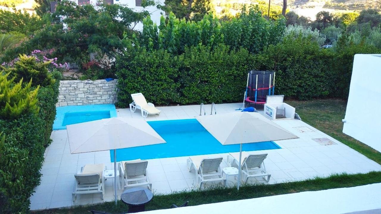 "Villa Kanavos" Apts マタラ エクステリア 写真