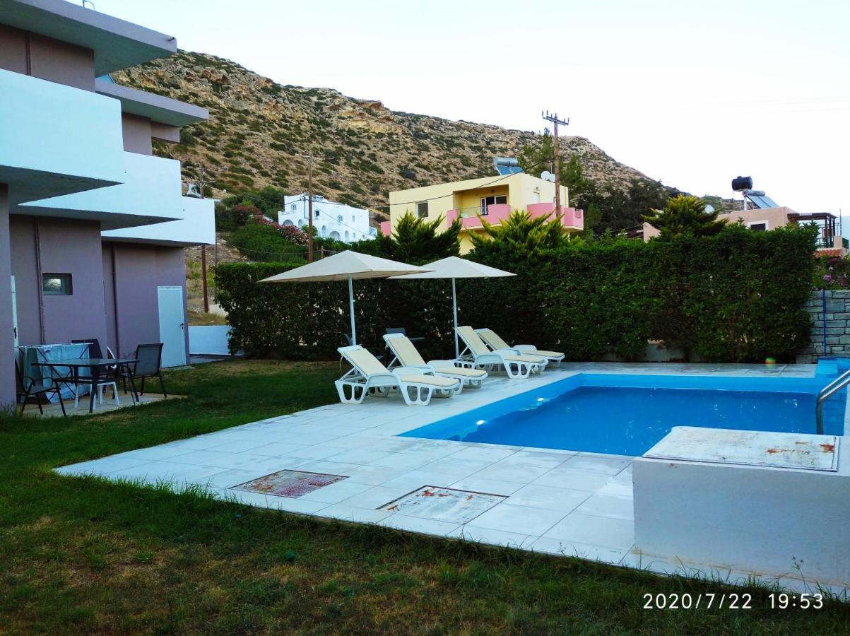 "Villa Kanavos" Apts マタラ エクステリア 写真