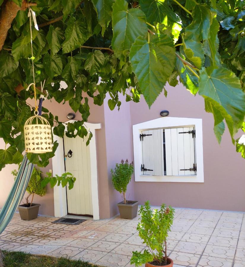 "Villa Kanavos" Apts マタラ エクステリア 写真