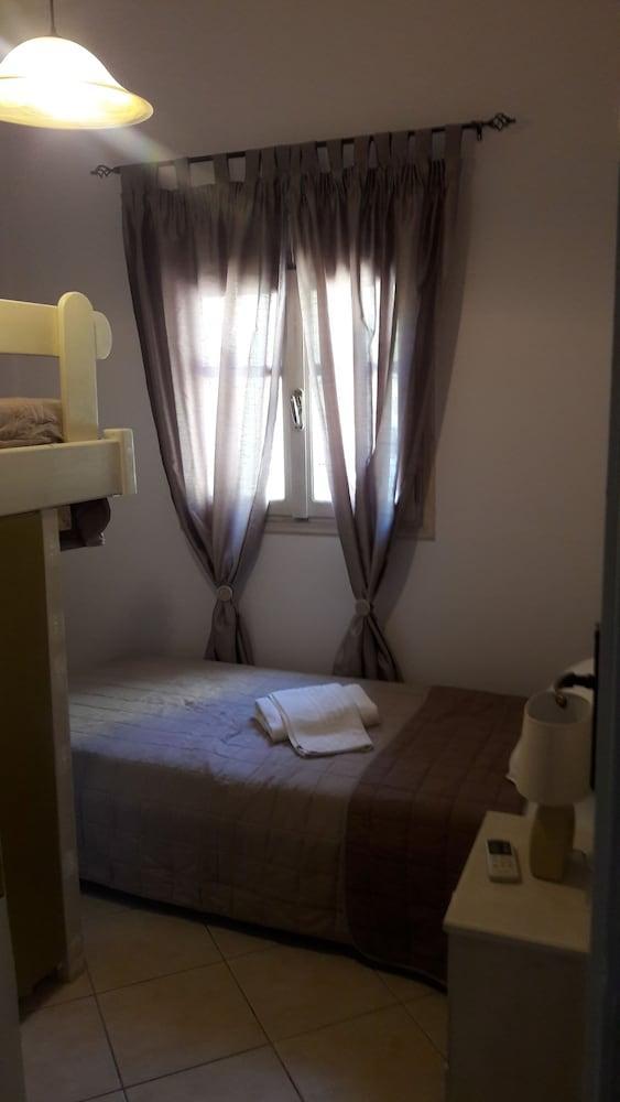 "Villa Kanavos" Apts マタラ エクステリア 写真