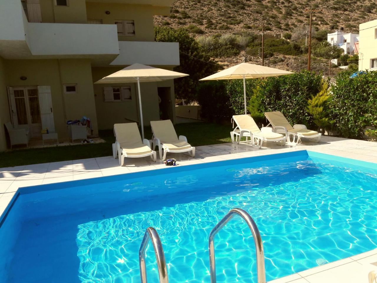 "Villa Kanavos" Apts マタラ エクステリア 写真