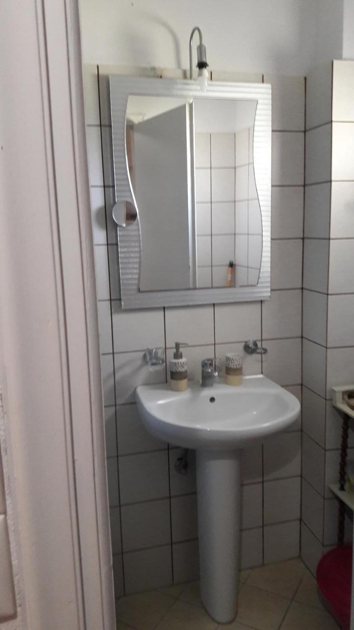 "Villa Kanavos" Apts マタラ エクステリア 写真
